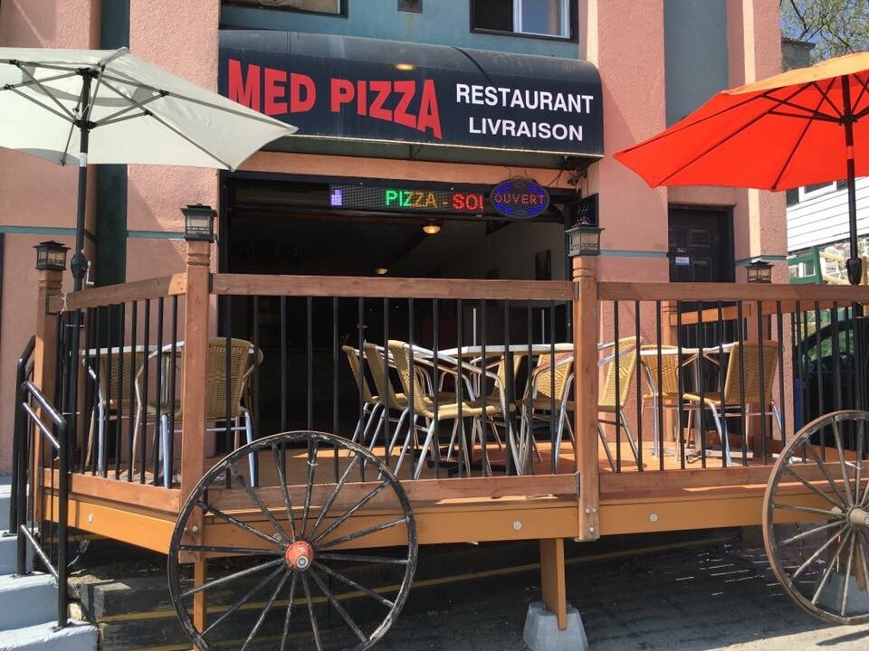Restaurant Med Pizza
